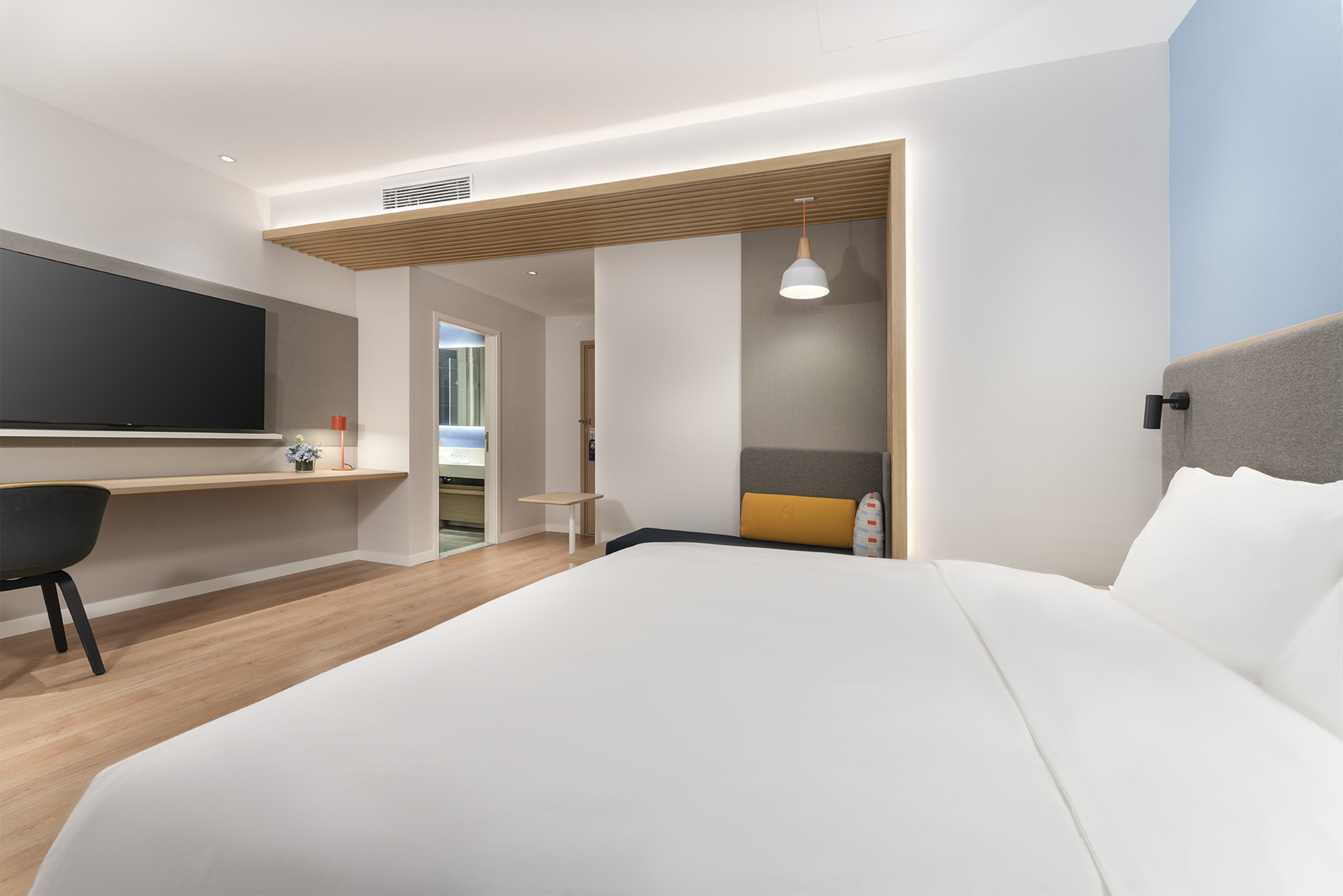 holiday inn express dangdong city center an ihg hotel