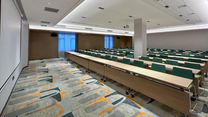 holiday inn express dangdong city center an ihg hotel
