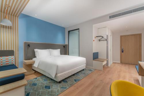 holiday inn express dangdong city center an ihg hotel