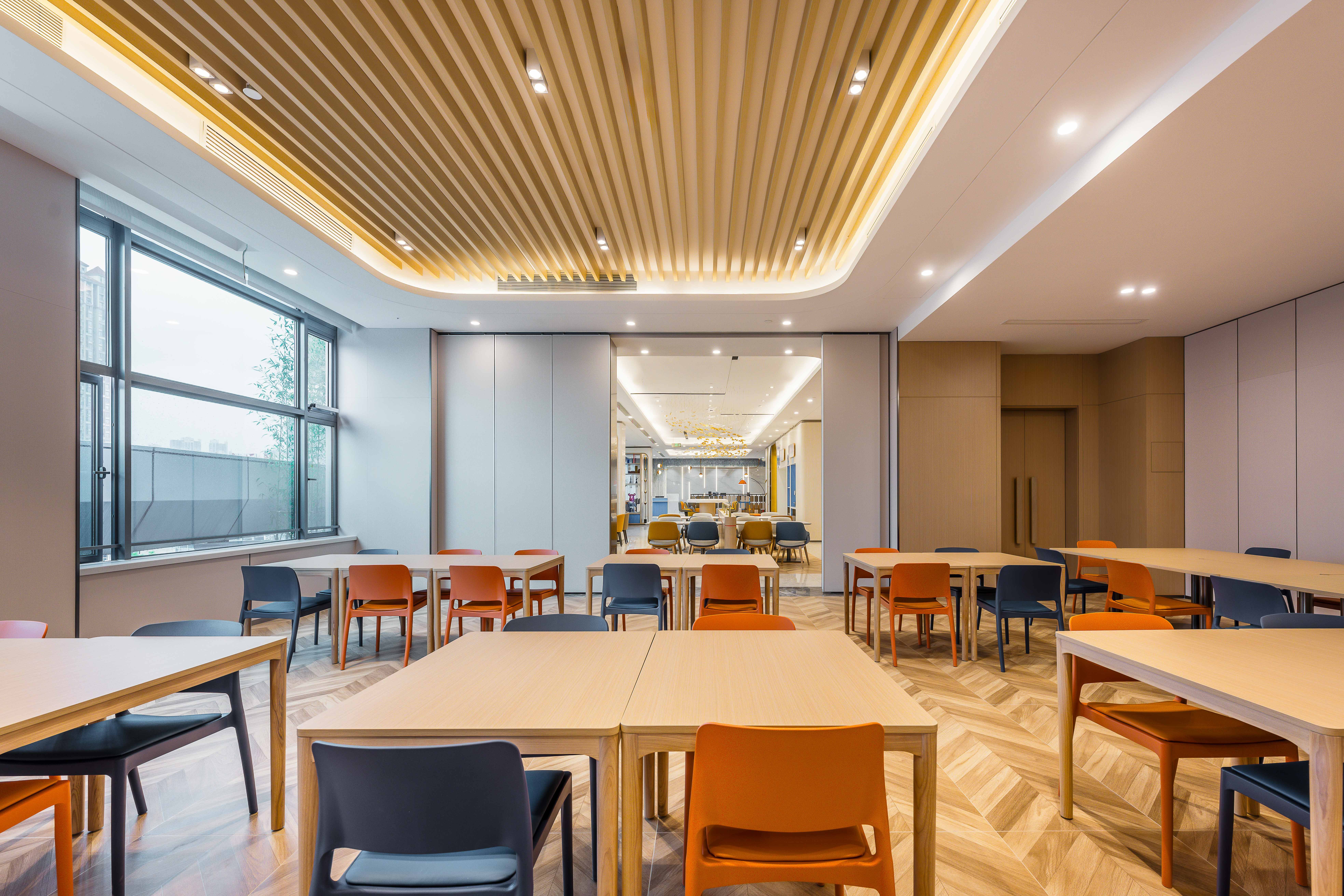holiday inn express jiangmen east station an ihg hotel