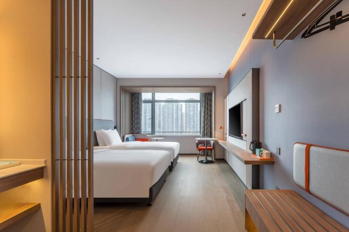 holiday inn express jiangmen east station an ihg hotel