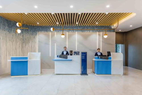 holiday inn express jiangmen east station an ihg hotel