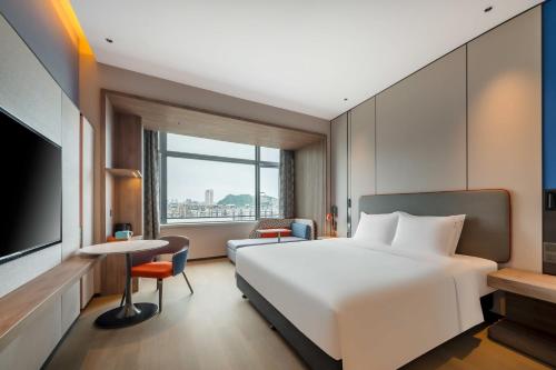 holiday inn express jiangmen east station an ihg hotel