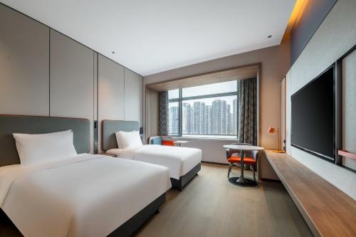 holiday inn express jiangmen east station an ihg hotel
