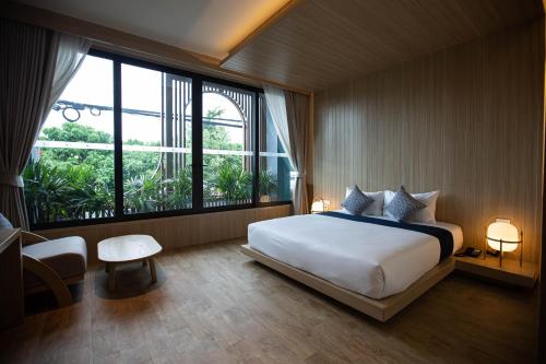 the arch phuket hotel
