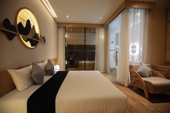 the arch phuket hotel