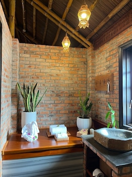 enso retreat hoi an
