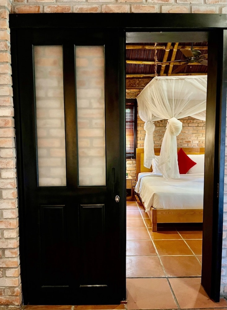 enso retreat hoi an