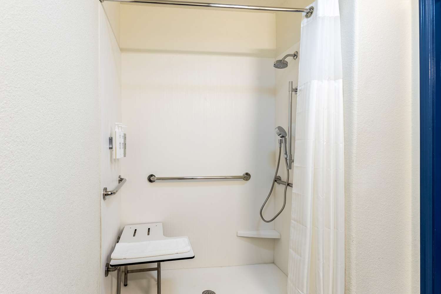 comfort inn and suites north glendale and peoria