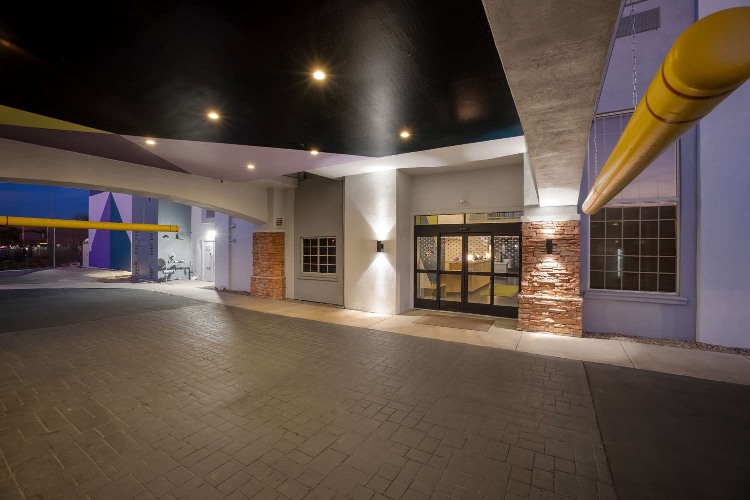 comfort inn and suites north glendale and peoria