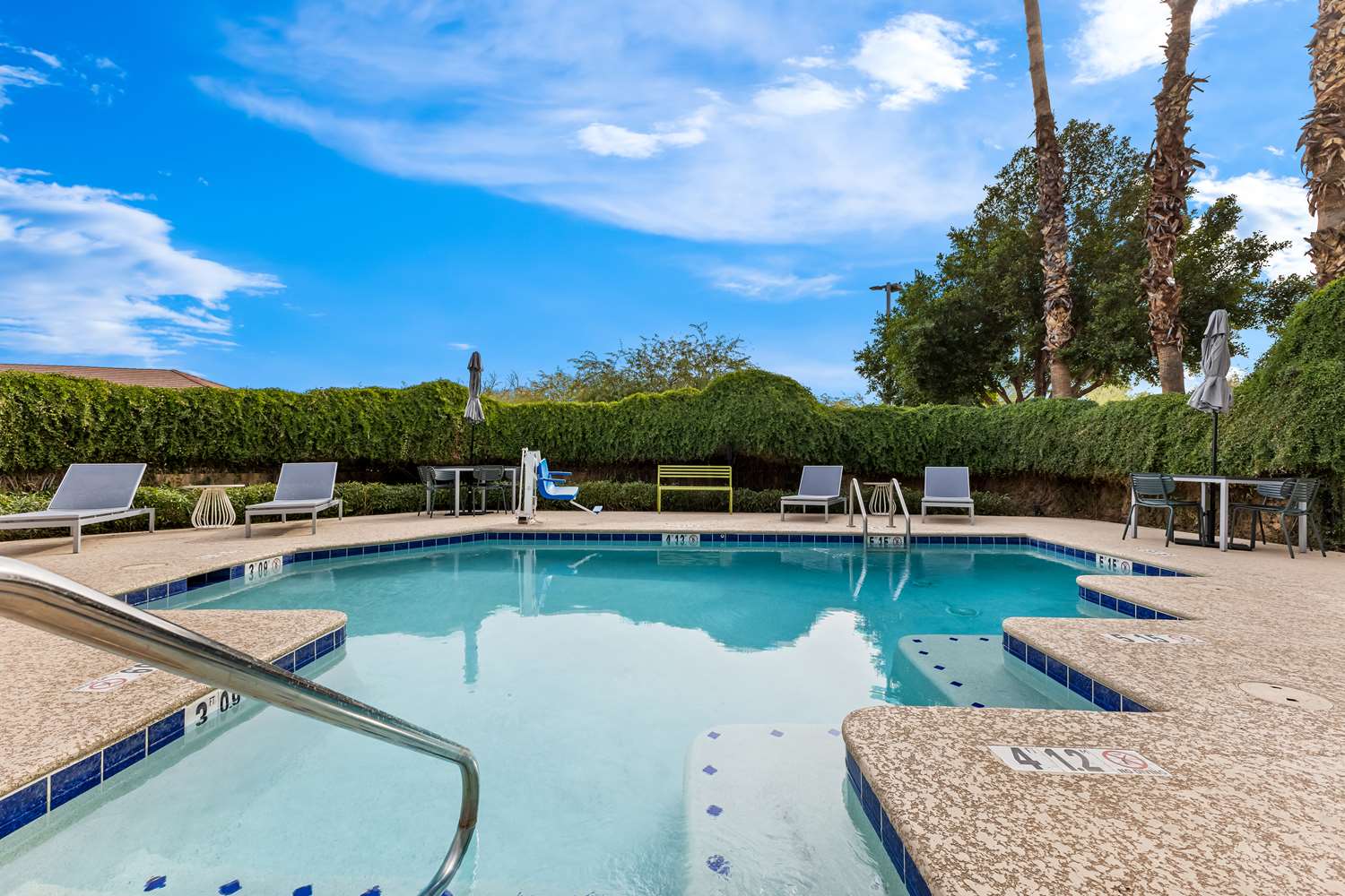 comfort inn and suites north glendale and peoria