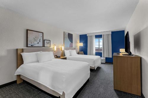 comfort inn and suites north glendale and peoria