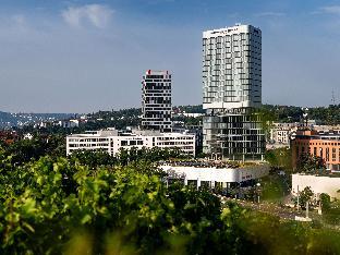 radisson blu hotel at porsche design tower stuttgart