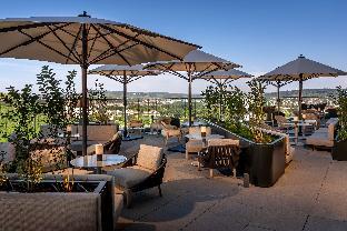 radisson blu hotel at porsche design tower stuttgart