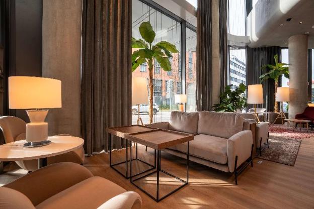 radisson blu hotel at porsche design tower stuttgart