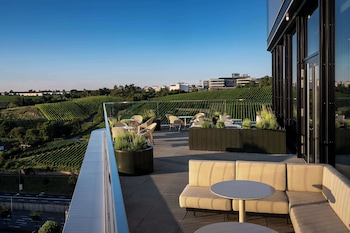 radisson blu hotel at porsche design tower stuttgart