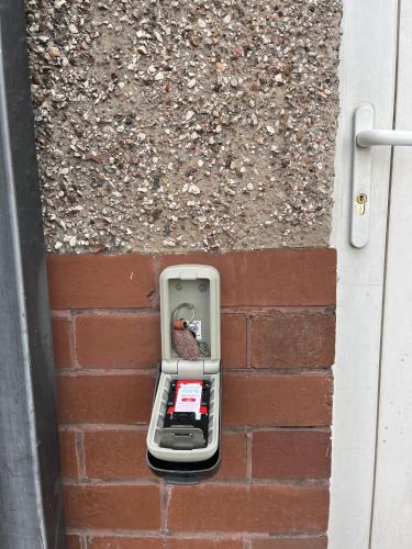 modernised central wigan townhouse sleeps up to 6