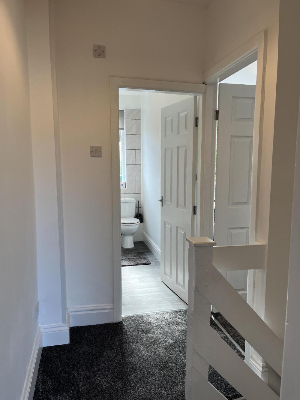 modernised central wigan townhouse sleeps up to 6