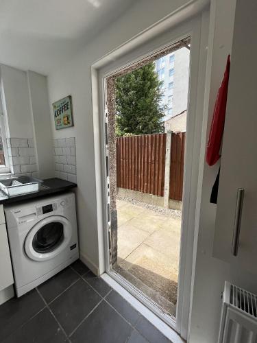 modernised central wigan townhouse sleeps up to 6