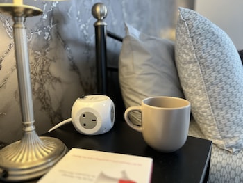 modernised central wigan townhouse sleeps up to 6