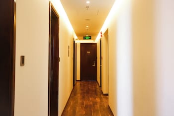 pink garden an thuong da nang