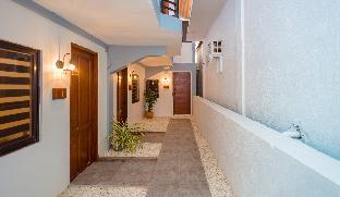 alona beach side inn