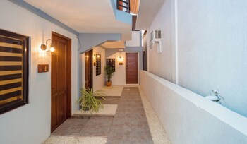 alona beach side inn