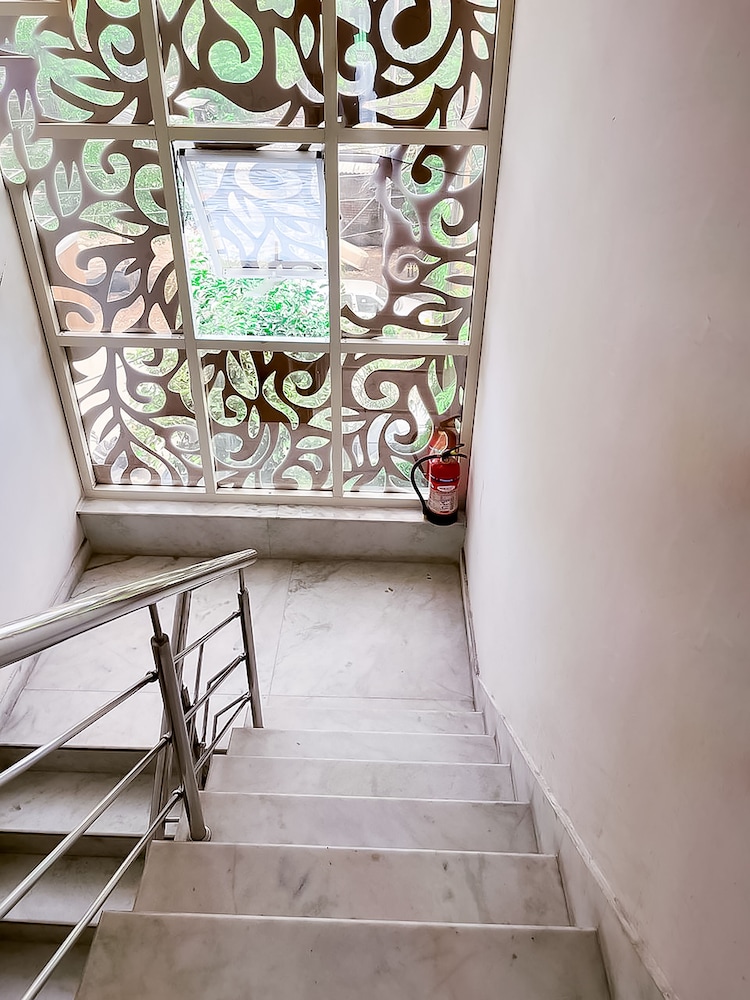 roomshala 117 shubham residency