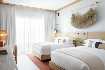 hotel indigo grand cayman an ihg hotel