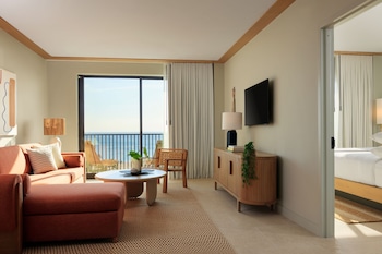 hotel indigo grand cayman an ihg hotel