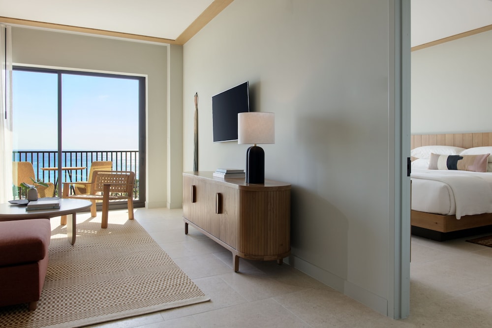 hotel indigo grand cayman an ihg hotel