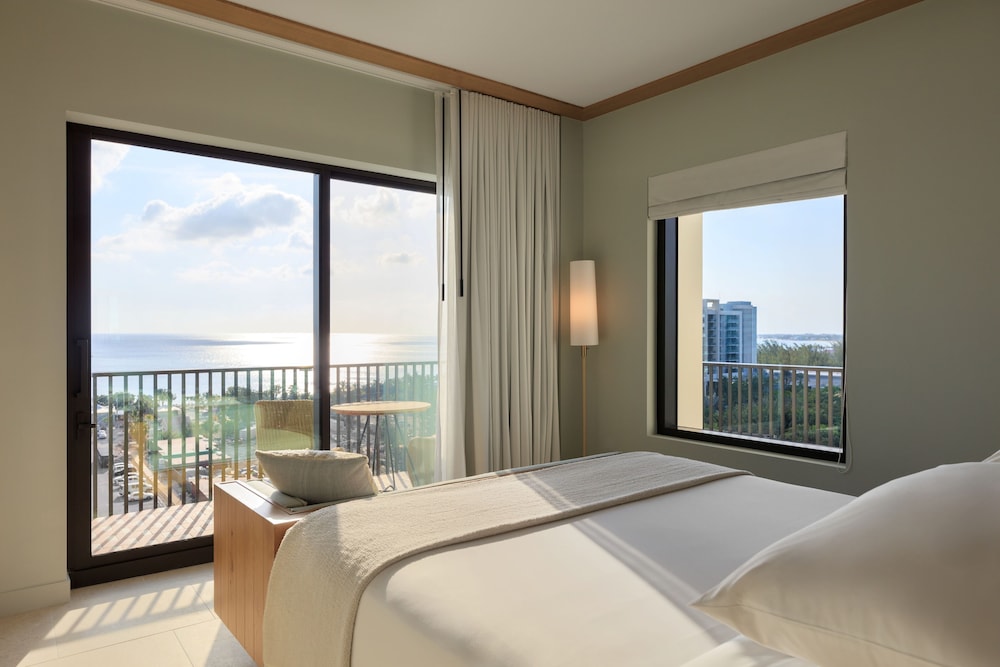 hotel indigo grand cayman an ihg hotel