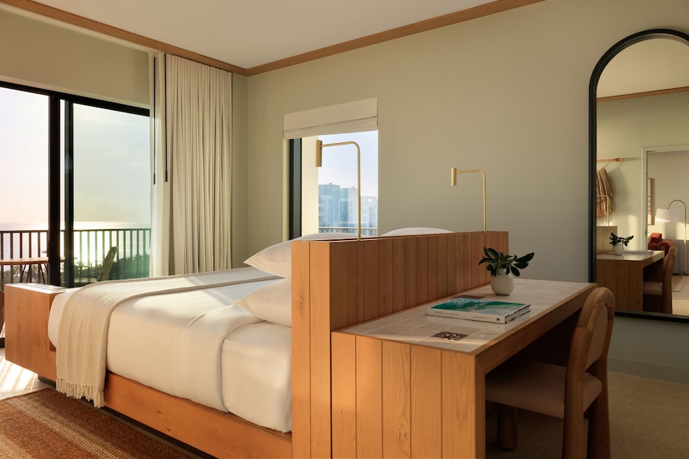 hotel indigo grand cayman an ihg hotel