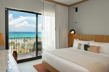 hotel indigo grand cayman an ihg hotel