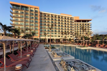 hotel indigo grand cayman an ihg hotel