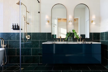 Hotel Indigo Grand Cayman, An Ihg Hotel,Grand Cayman>>Cayman Islands,3.5 star