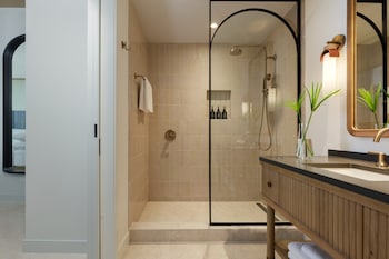 Hotel Indigo Grand Cayman, An Ihg Hotel,Grand Cayman>>Cayman Islands,3.5 star