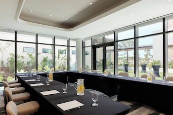 hotel indigo grand cayman an ihg hotel