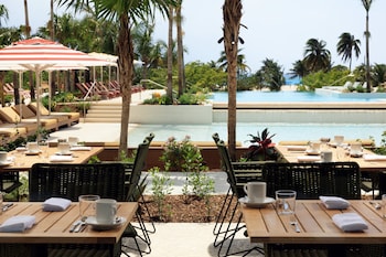 hotel indigo grand cayman an ihg hotel