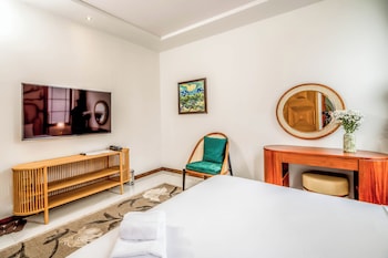 misaki hotel by sazi