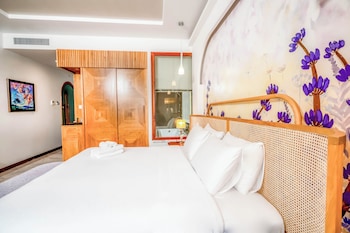 misaki hotel by sazi