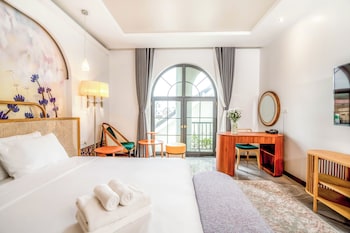 misaki hotel by sazi