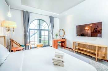 misaki hotel by sazi