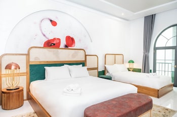 misaki hotel by sazi