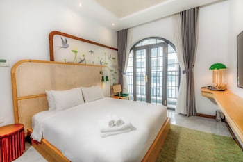 misaki hotel by sazi