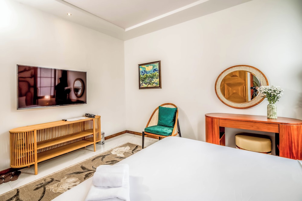 misaki hotel by sazi