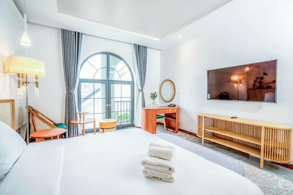 misaki hotel by sazi