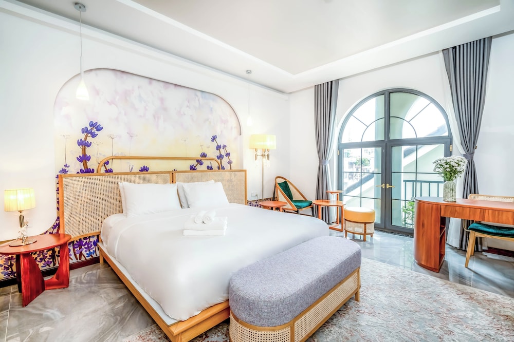 misaki hotel by sazi