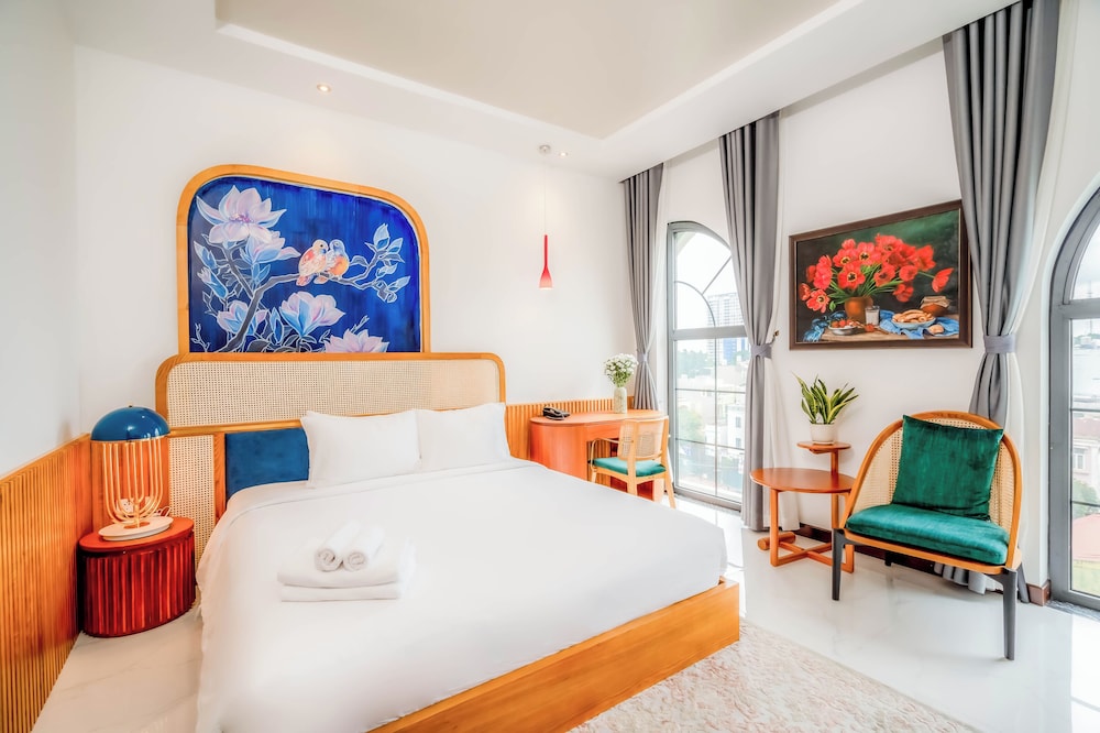 misaki hotel by sazi