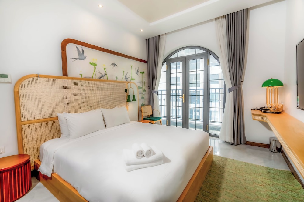 misaki hotel by sazi